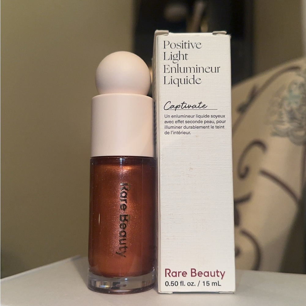 Rare Beauty Positive Light Liquid Highlighter - Captivate Copper Rose
